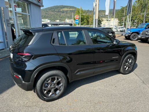 Jeep Avenger 1,2 T (100k) 6MT LONGITUDE