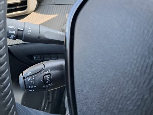 Peugeot 2008 STYLE PureTech 100 S&amp;S MAN