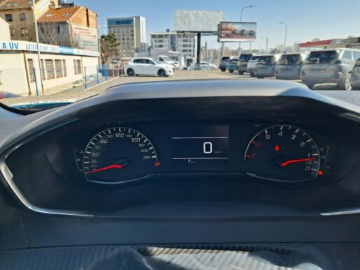 Peugeot 2008 STYLE PureTech 100 S&amp;S MAN