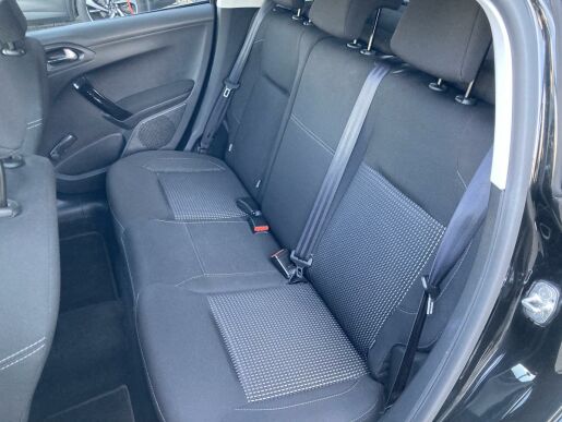 Peugeot 208 ALLURE 1.2 PureTech 60 kW