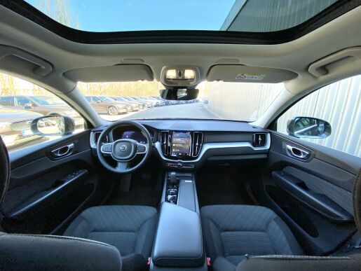 Volvo XC60 T6 AWD RECHARGE + sada kol