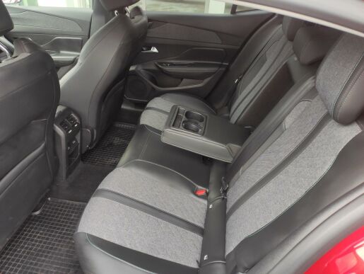 Peugeot 408 ALLURE PACK 1.2 130k AUT8 DPH