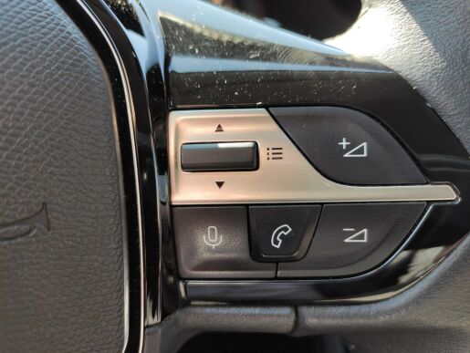 Peugeot 408 ALLURE PACK 1.2 130k AUT8 DPH