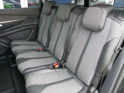 Peugeot 5008 Allure 1.2 PT 130k EAT6