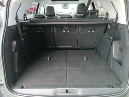 Peugeot 5008 Allure 1.2 PT 130k EAT6