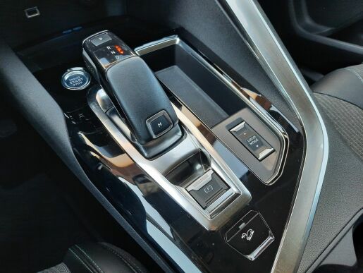 Peugeot 5008 ALLURE PACK 2.0 BHDi 180k EAT8