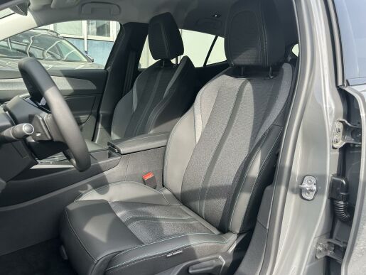 Peugeot 408 ALLURE Hybrid 145k e-DCS6