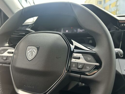 Peugeot 408 ALLURE Hybrid 145k e-DCS6
