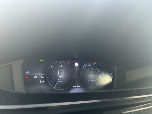 Peugeot 408 ALLURE Hybrid 145k e-DCS6
