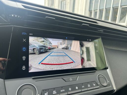 Peugeot 408 ALLURE Hybrid 145k e-DCS6
