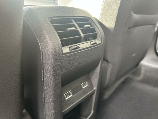 Peugeot 408 ALLURE Hybrid 145k e-DCS6