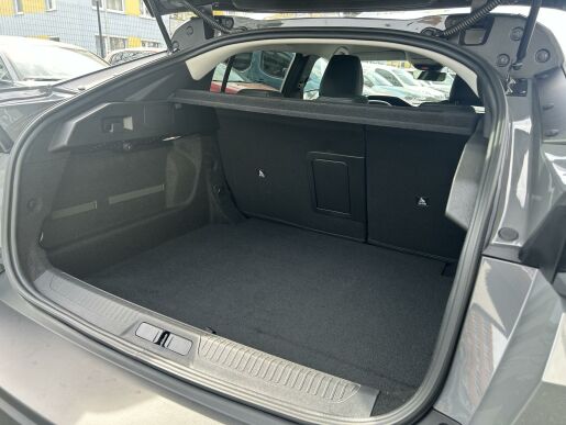 Peugeot 408 ALLURE Hybrid 145k e-DCS6
