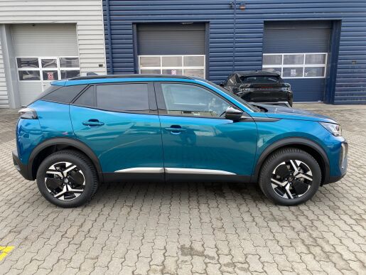 Peugeot 2008 ALLURE PureTech 100 MAN6 - 1844 - CELOROČNÍ PNEU