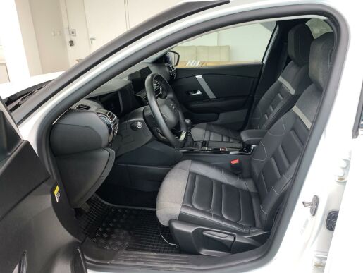 Citroën C4 1,5HDi Shine 81kW, ČR, 1.MAJ