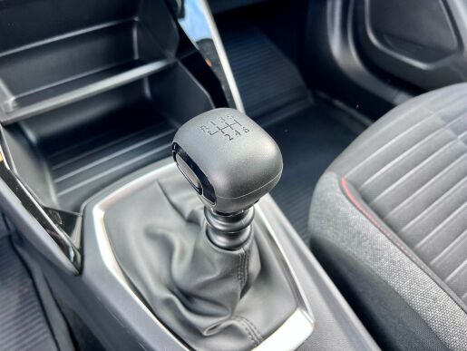 Peugeot 2008 ACTIVE PACK, 100 koní, ČR, DPH