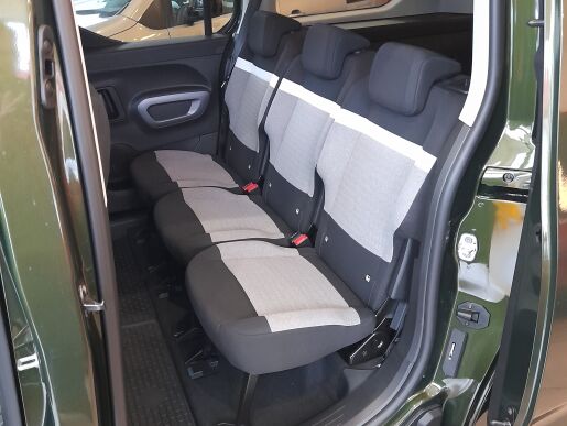 Citroën Berlingo osobní XL MAX 1.5 BlueHDi 130 S&S MAN6