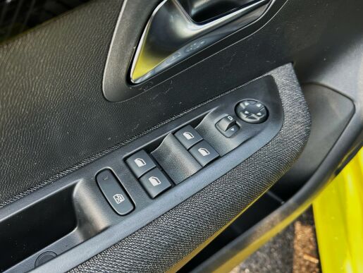 Peugeot 208 e - 208 Elektromotor 100 kW