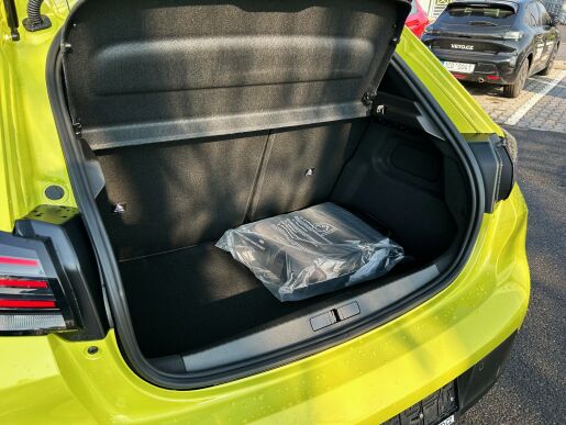 Peugeot 208 e - 208 Elektromotor 100 kW