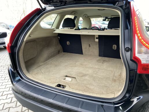 Volvo XC60 D3 FWD // MOMENTUM