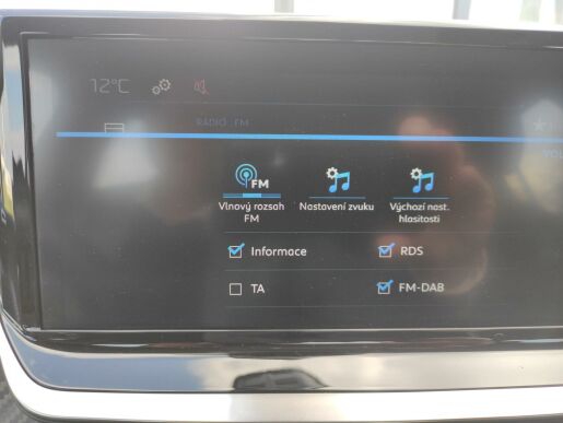 Peugeot 208 STYLE 1.2i 100k MAN6