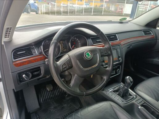Škoda Superb 1,4 Elegance 1.4 TSi - MAN 6