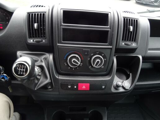 Peugeot Boxer Durisotti L4H2 2.2 140k 7 míst