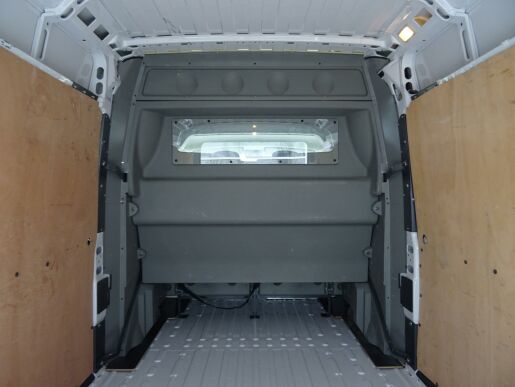 Peugeot Boxer Durisotti L4H2 2.2 140k 7 míst