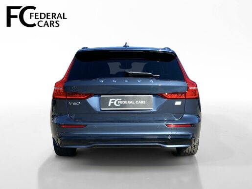 Volvo V60 T6 AWD RECHARGE + sada pneu