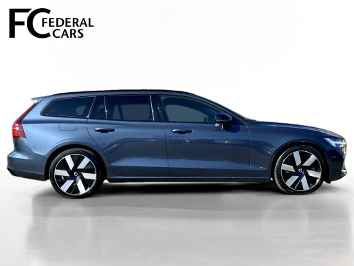 Volvo V60 T6 AWD RECHARGE + sada pneu