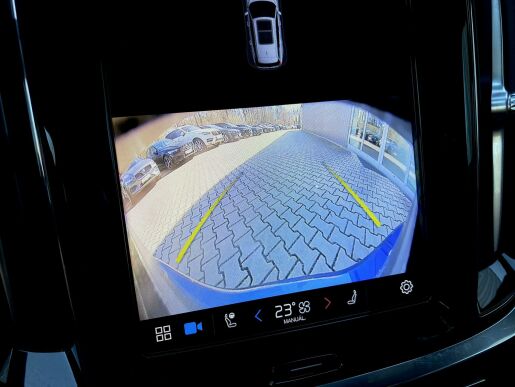 Volvo V60 T6 AWD RECHARGE + sada pneu