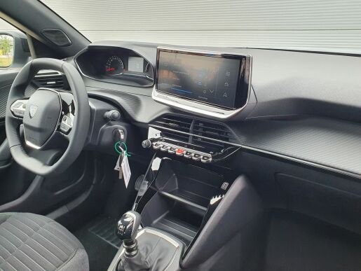 Peugeot 2008 STYLE PureTech 100 S&S MAN6