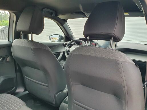 Peugeot 2008 STYLE PureTech 100 S&S MAN6