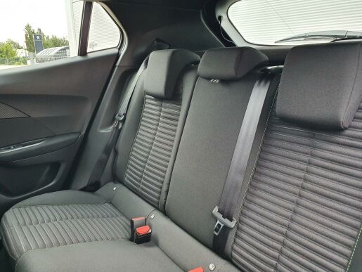 Peugeot 2008 STYLE PureTech 100 S&S MAN6
