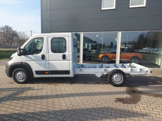 Peugeot Boxer Šasi dvoukabina 4350 L4 BlueHD