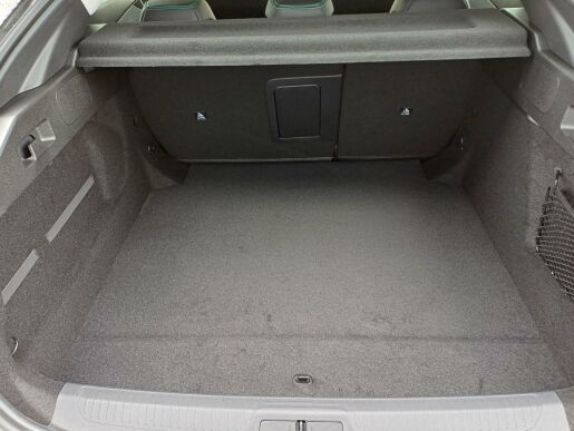 Peugeot 408 ALLURE Hybrid 145 e-DCS6