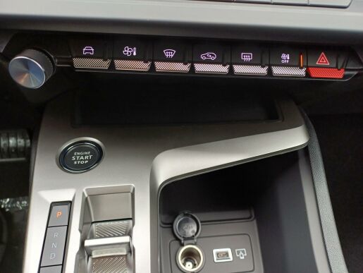 Peugeot 408 ALLURE Hybrid 145 e-DCS6
