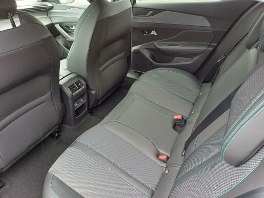 Peugeot 408 ALLURE Hybrid 145 e-DCS6