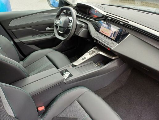 Peugeot 408 ALLURE Hybrid 145 e-DCS6