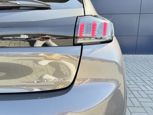 Peugeot 208 GT LINE, 100koní, Automat 8st., Navigace