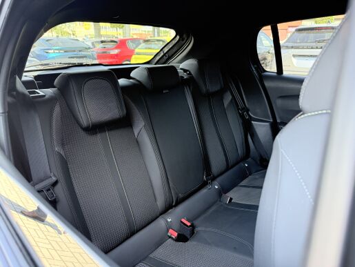 Peugeot 208 GT LINE, 100koní, Automat 8st., Navigace