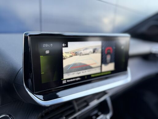 Peugeot 208 GT LINE, 100koní, Automat 8st., Navigace