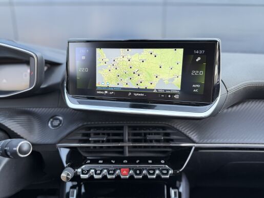 Peugeot 208 GT LINE, 100koní, Automat 8st., Navigace