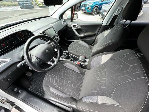 Peugeot 2008 Active 1.2 PureTech MAN5