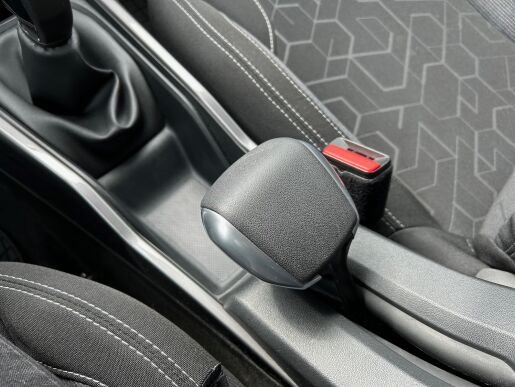 Peugeot 2008 Active 1.2 PureTech MAN5