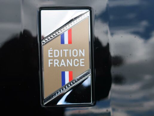 DS Automobiles DS7 EDITION FRANCE 1.5 BlueHDi 1
