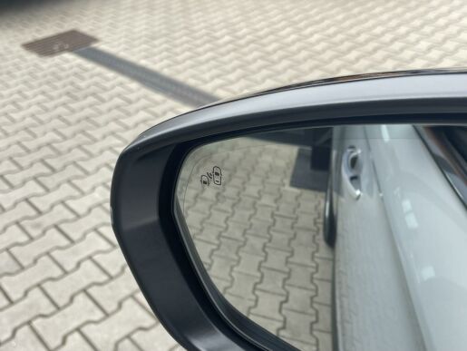 DS Automobiles DS7 Crossback RIVOLI E-Tense 4x4 221 kW