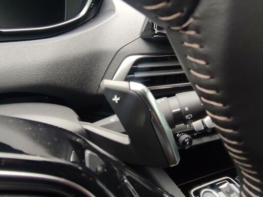 Peugeot 5008 ALLURE PACK 1.5HDI AUT8 7 MÍST