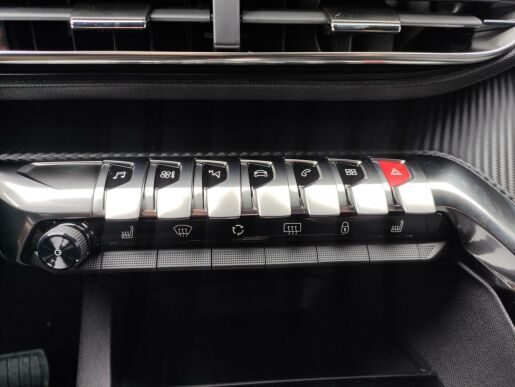 Peugeot 5008 ALLURE PACK 1.5HDI AUT8 7 MÍST