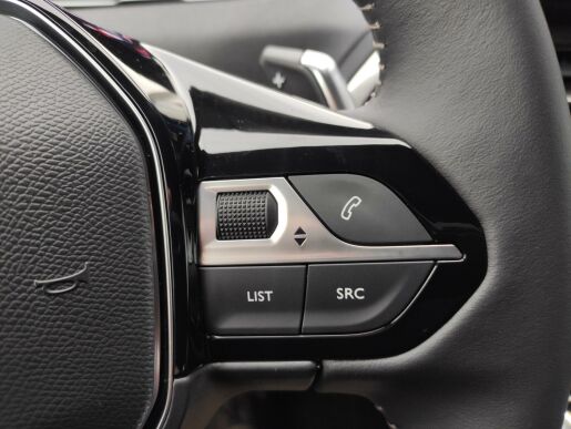 Peugeot 5008 ALLURE PACK 1.5HDI AUT8 7 MÍST