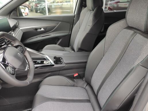 Peugeot 5008 ALLURE PACK 1.5HDI AUT8 7 MÍST